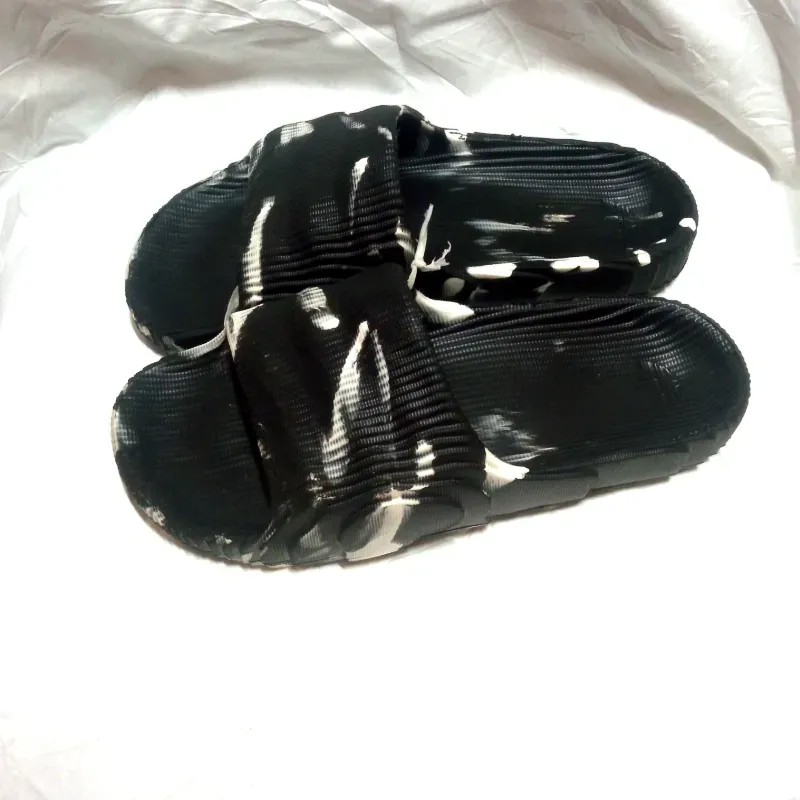 Chancletas engomadas