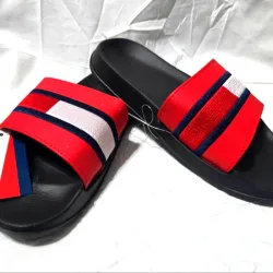 Chancletas Engomadas Negras y Rojas