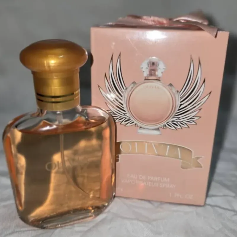 Perfume para Mujer OLIVIA