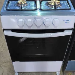 Cocina con horno de 4 hornillas Sankey