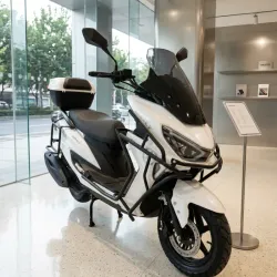 MOTO AUTOMÁTICA ITALY SCOOTER RX COMBAT 2026