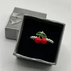 Anillo de cereza
