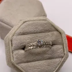 Anillo de compromiso