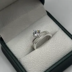 Anillo de compromiso