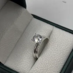 Anillo de compromiso