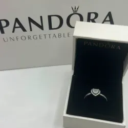 Anillo de corazón