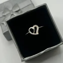 Anillo de corazón