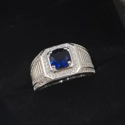 Anillo de piedra azul
