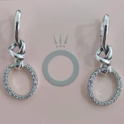 Argollas de corazón anudado