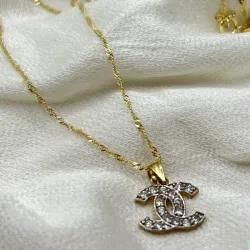 Cadena con logo Chanel