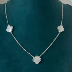 Collar de 3 tréboles