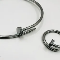 Conjunto de clavo
