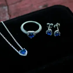 Conjunto de corazón azul