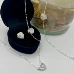 Conjunto de corazón blanco