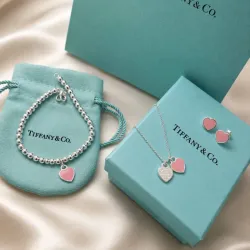 Conjunto de corazón rosa