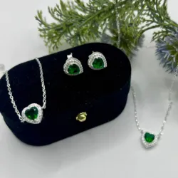 Conjunto de corazón verde