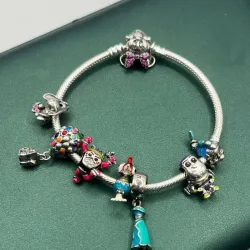 Pulsera con temática de Disney