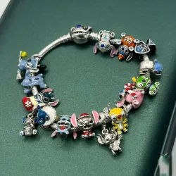 Pulsera con temática de Stich