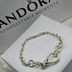 Pulsera eslabonada con cierre de infinito