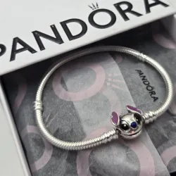 Pulsera flexible de Stich