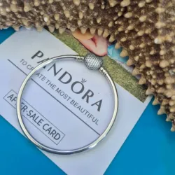 Pulsera rígida