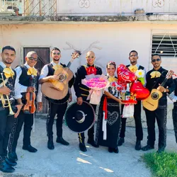 Entrega con mariachis ❤️✨