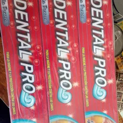 Pasta dental mentolada 