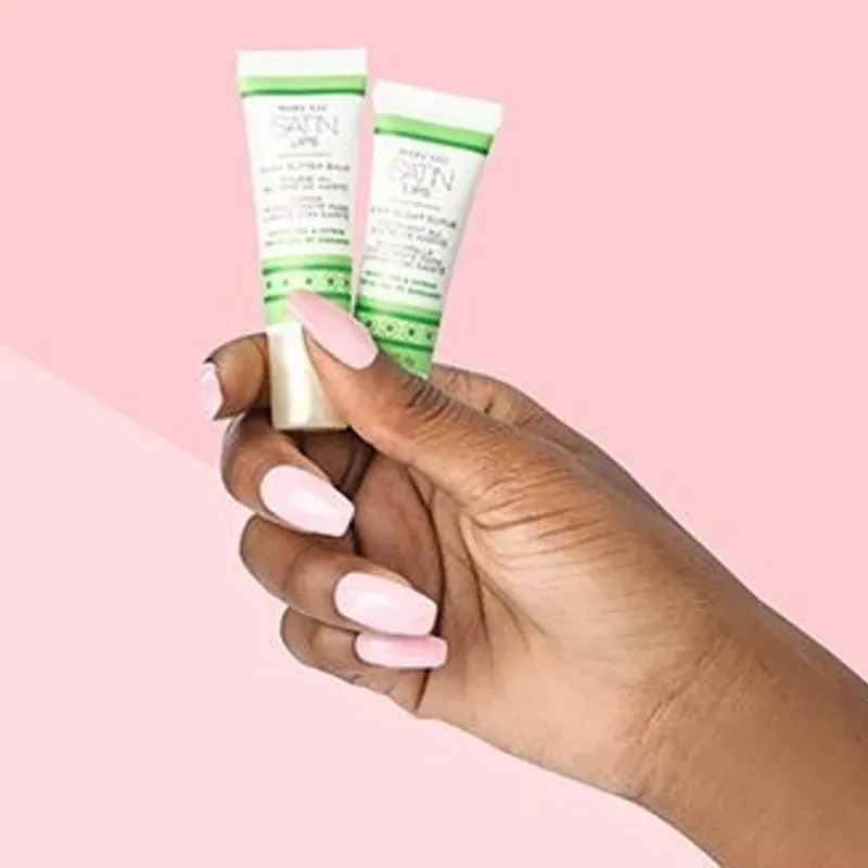 Satin lips 