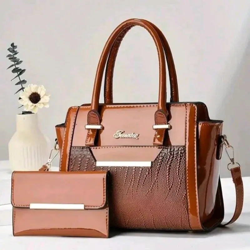 Bolso de charol