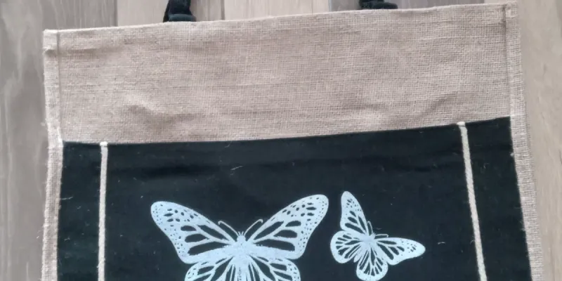 Bolso de yute mariposas