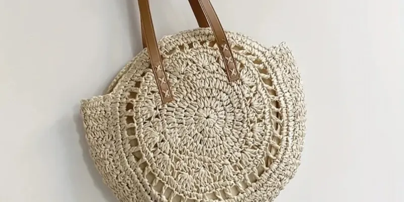 Bolso paja sintética redondo