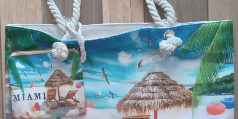 Bolso playero con monedero