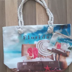 Bolso playero con monedero