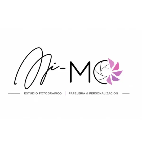 Somos una papelería creativa especializada en productos personalizados para estudiantes, emprendedores y negocios. Ofrecemos diseños funcionales, modernos y de excelente calidad, creados especialmente para ti.
Además tenemos una tienda Online con variedad de productos que puede adquirir sin esperar.