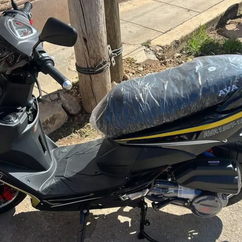 MOTO AUTOMÁTICA MARCA AVA AKON