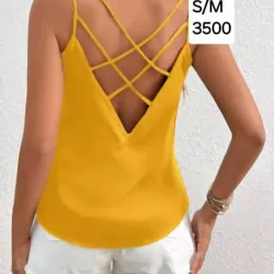 Blusa amarilla con espalda de tiras