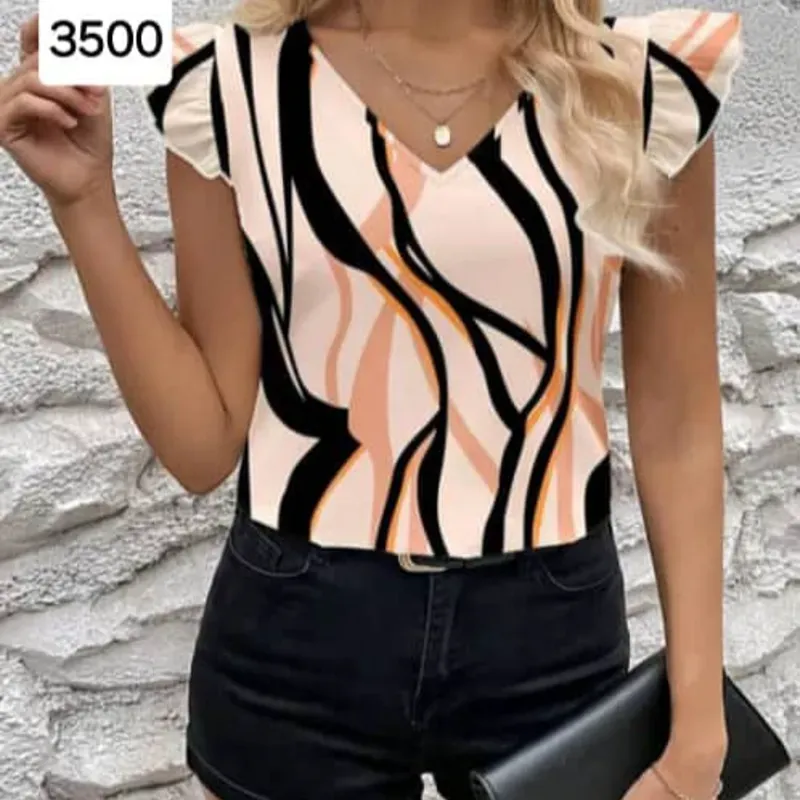 Blusa con mangas de vuelo