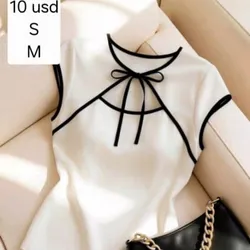 Blusa fina con lazo