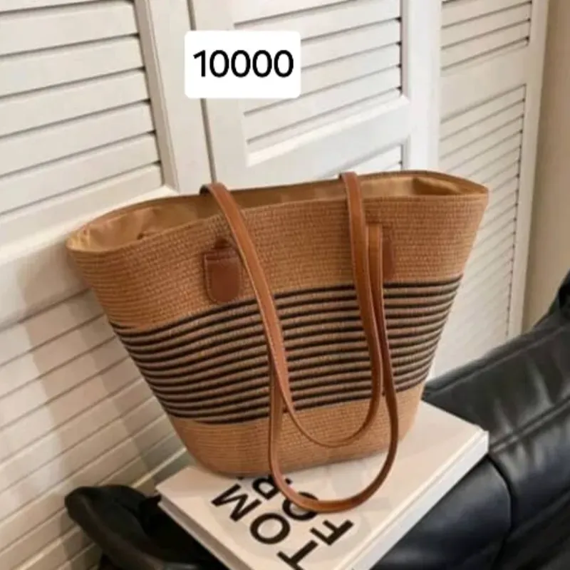 Caetera de paja a rayas