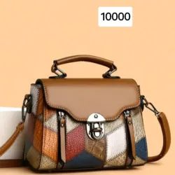 Cartera de material fuerte con colores