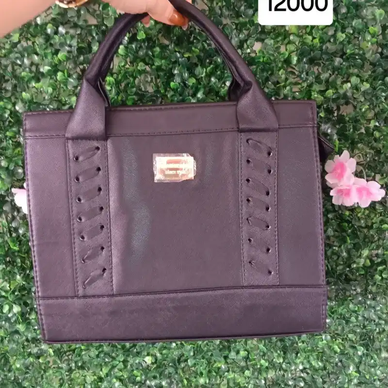 Cartera negra