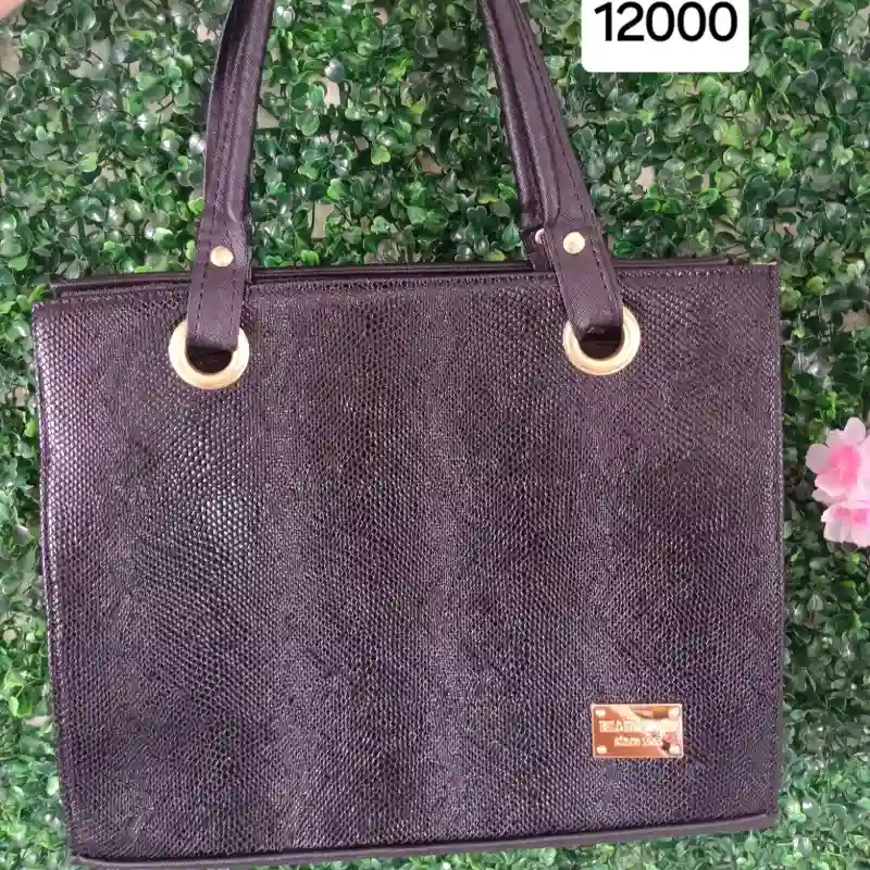 Cartera negra