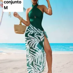 Conjunto de trusa y pareo
