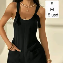 Mono negro corto