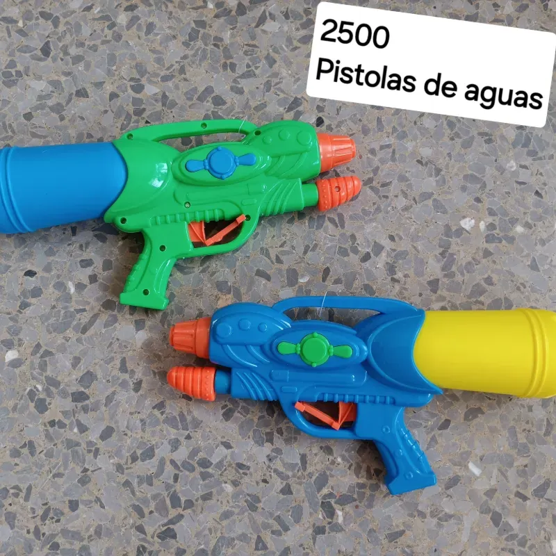 Pistolas de agua 