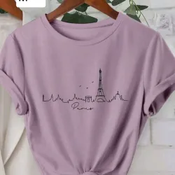 Pulover morado con torre