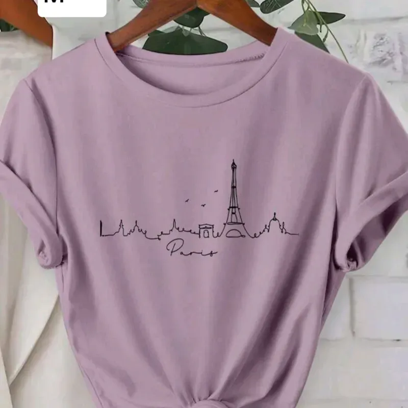 Pulover morado con torre