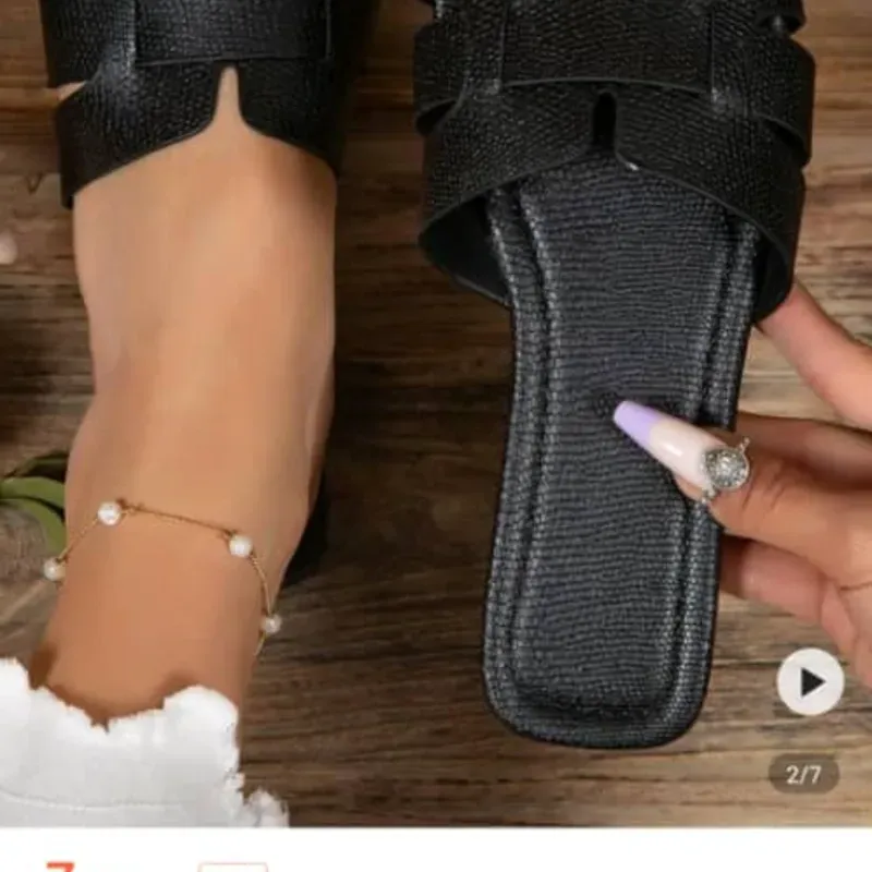 Sandalias negras