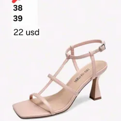 Tacones beiges
