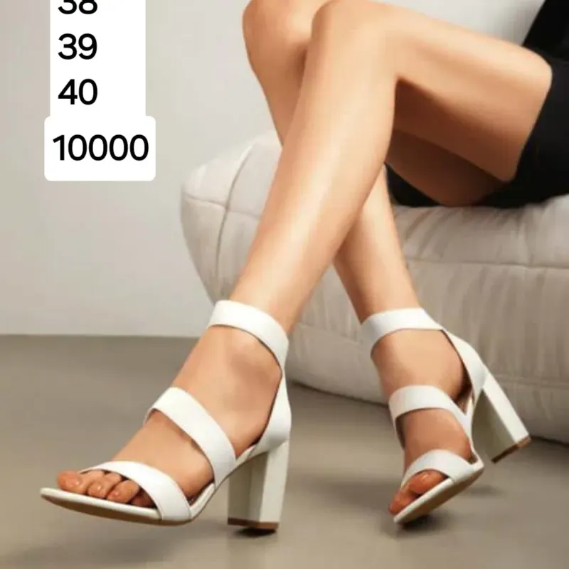 Tacones blancos